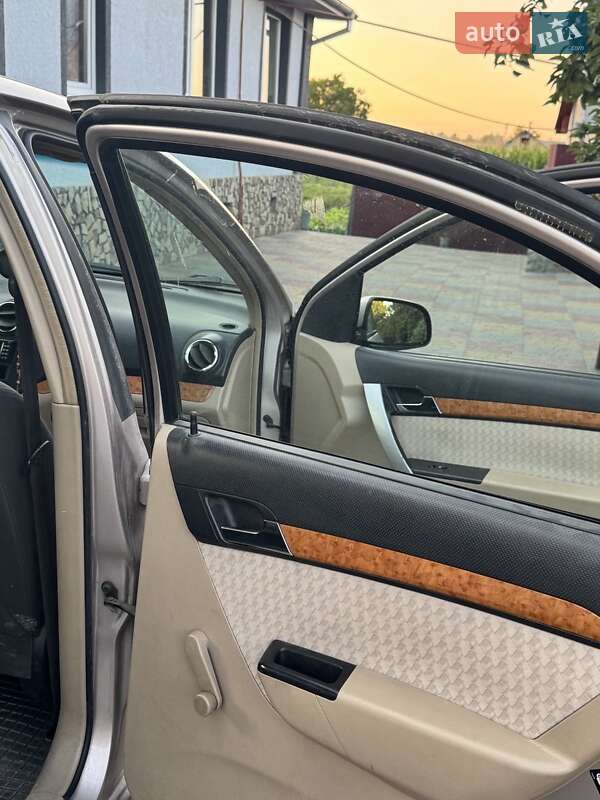Седан Chevrolet Aveo 2008 в Волочиске
