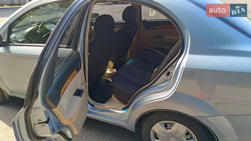 Седан Chevrolet Aveo 2007 в Виннице