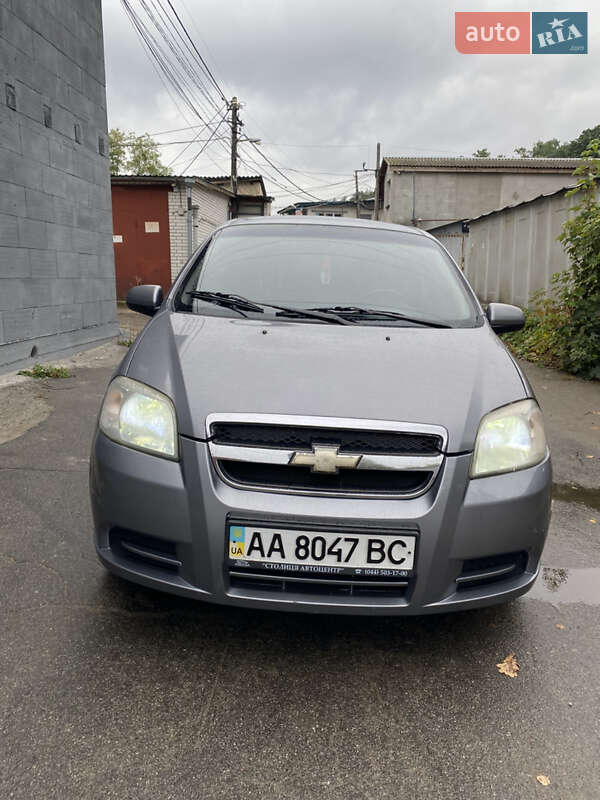 Седан Chevrolet Aveo 2006 в Ирпене