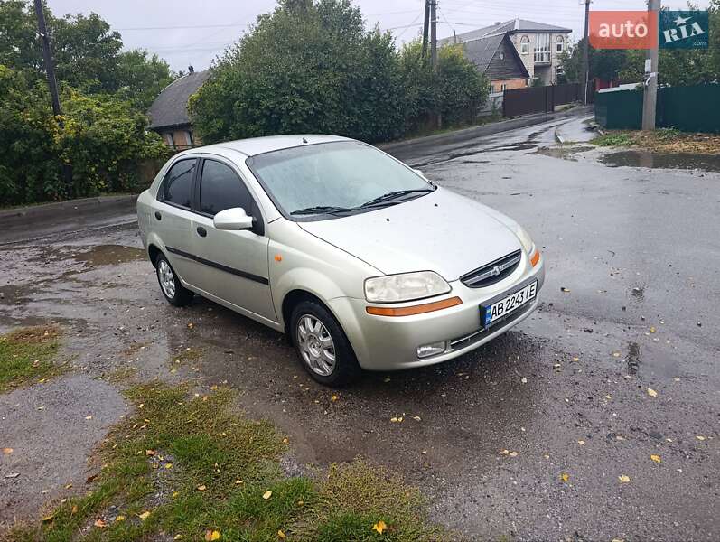 Седан Chevrolet Aveo 2005 в Жмеринке