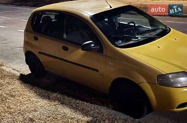 Хэтчбек Chevrolet Aveo 2006 в 