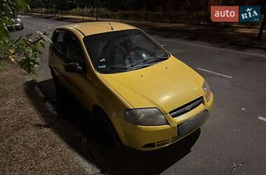 Хэтчбек Chevrolet Aveo 2006 в 