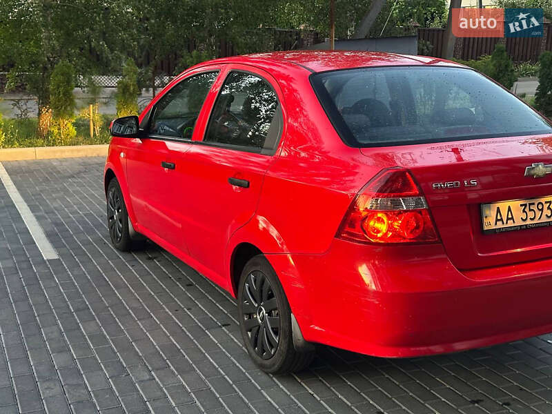 Седан Chevrolet Aveo 2007 в Полтаве