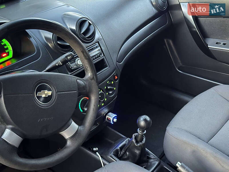 Седан Chevrolet Aveo 2007 в Полтаве