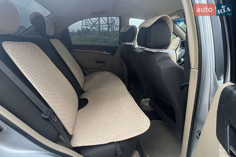 Седан Chevrolet Aveo 2007 в Стрые