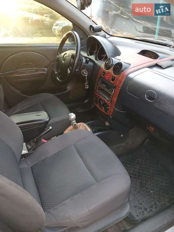 Седан Chevrolet Aveo 2006 в Первомайске