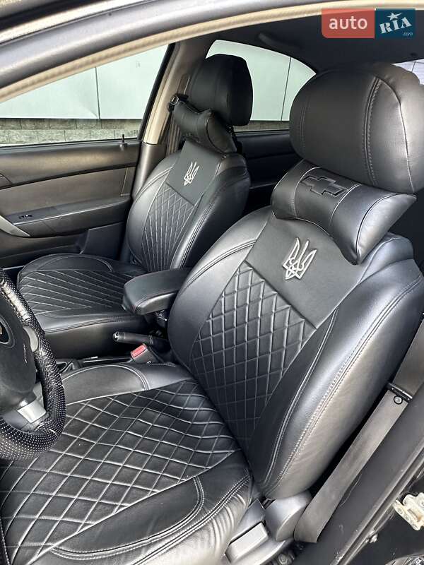 Седан Chevrolet Aveo 2010 в Броварах