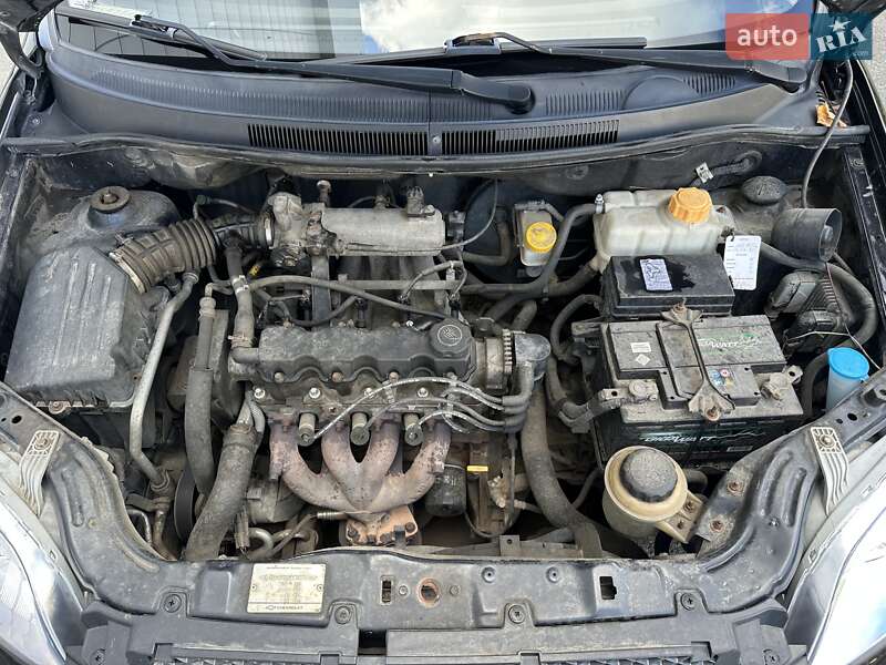 Седан Chevrolet Aveo 2010 в Броварах