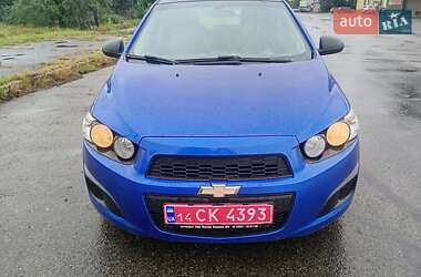 Хэтчбек Chevrolet Aveo 2012 в 