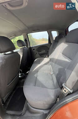 Хэтчбек Chevrolet Aveo 2007 в 