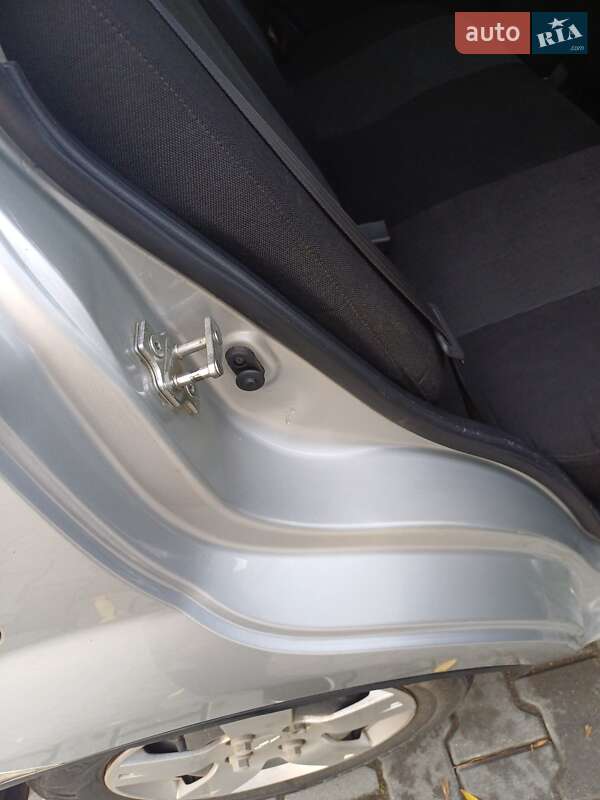 Седан Chevrolet Aveo 2007 в Львове