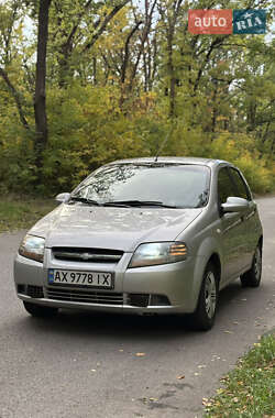 Хэтчбек Chevrolet Aveo 2007 в 