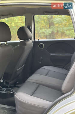 Хэтчбек Chevrolet Aveo 2007 в 