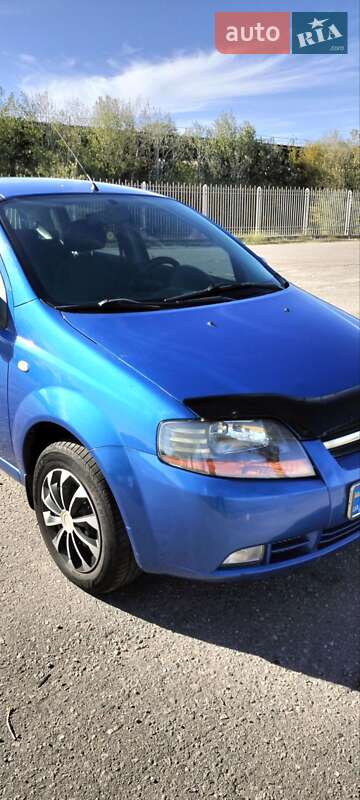 Хэтчбек Chevrolet Aveo 2006 в Запорожье