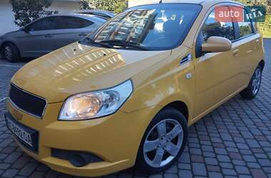 Хэтчбек Chevrolet Aveo 2009 в 