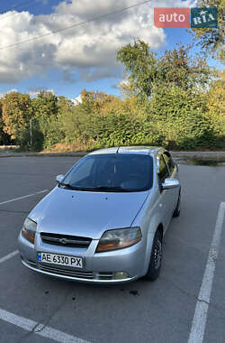 Седан Chevrolet Aveo 2005 в Днепре