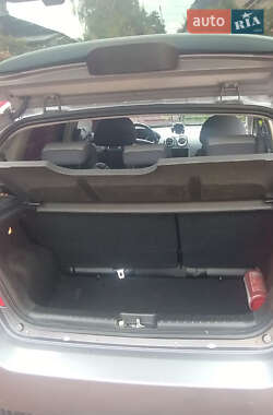 Хэтчбек Chevrolet Aveo 2009 в 