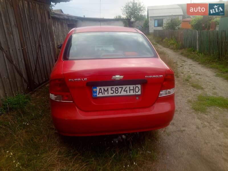 Седан Chevrolet Aveo 2004 в Малине