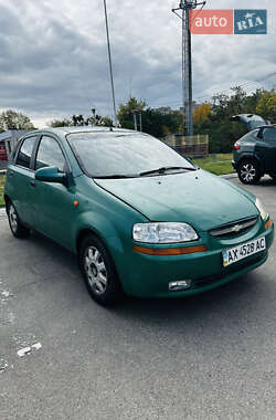 Хэтчбек Chevrolet Aveo 2004 в 