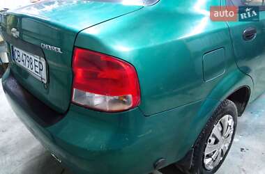 Седан Chevrolet Aveo 2005 в 