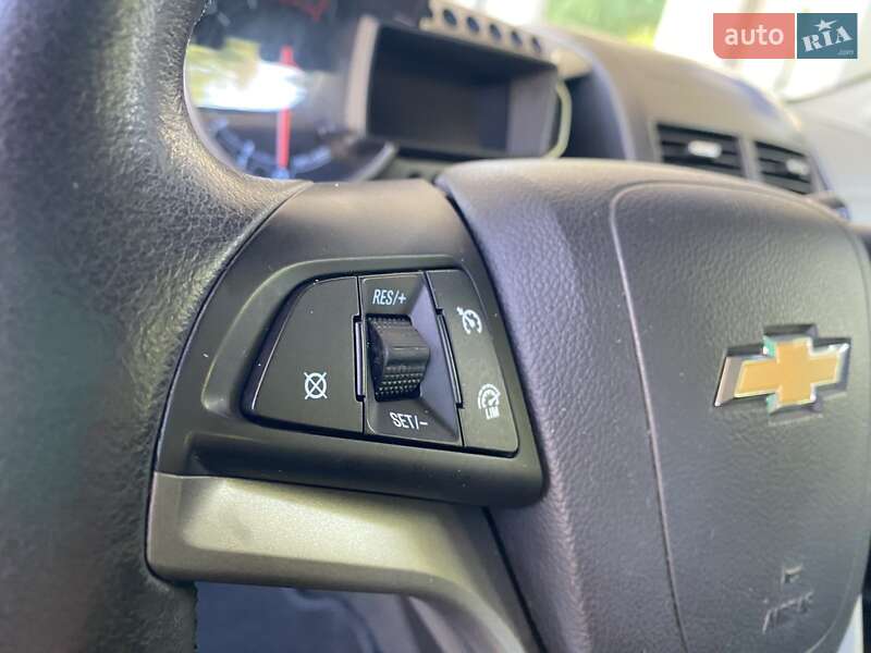 Хэтчбек Chevrolet Aveo 2012 в Николаеве фото 20 Хэтчбек Chevrolet Aveo 2012 в Николаеве