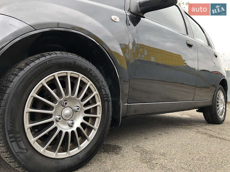 Хэтчбек Chevrolet Aveo 2008 в Борисполе фото 10 Хэтчбек Chevrolet Aveo 2008 в Борисполе
