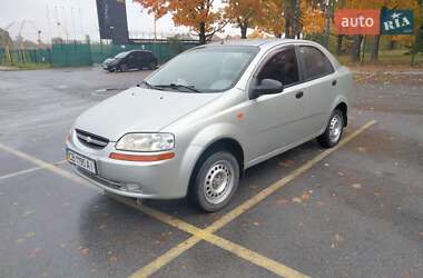 Седан Chevrolet Aveo 2004 в Чернигове