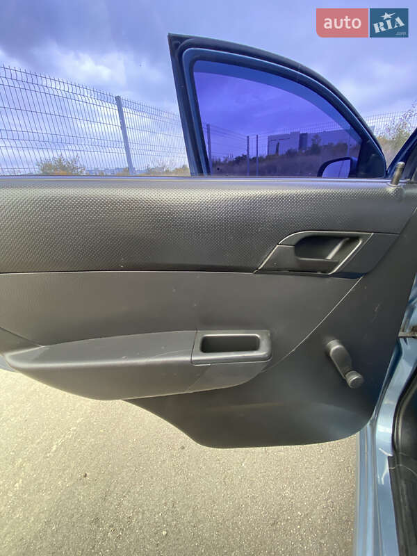Седан Chevrolet Aveo 2006 в Запорожье