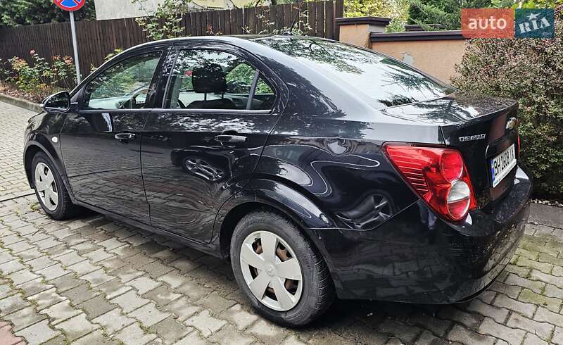 Седан Chevrolet Aveo 2014 в Одессе