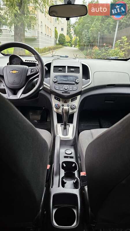Седан Chevrolet Aveo 2014 в Одессе
