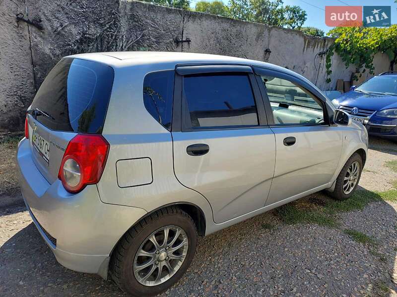 Хэтчбек Chevrolet Aveo 2008 в Одессе