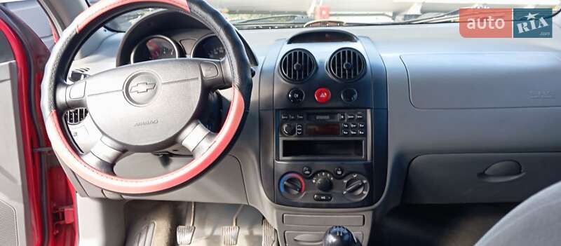 Седан Chevrolet Aveo 2005 в Запорожье