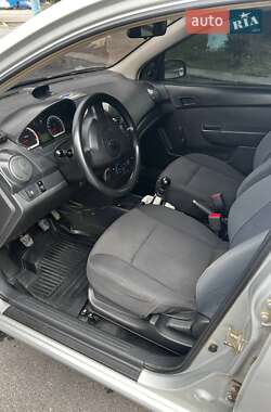 Седан Chevrolet Aveo 2011 в 