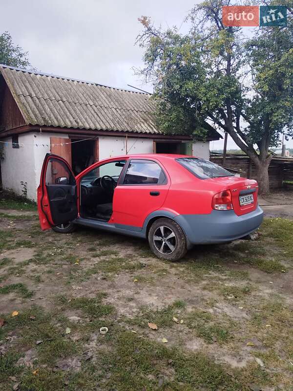 Седан Chevrolet Aveo 2005 в Черкассах