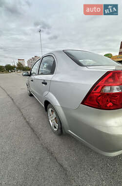 Седан Chevrolet Aveo 2006 в 
