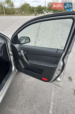 Седан Chevrolet Aveo 2006 в 