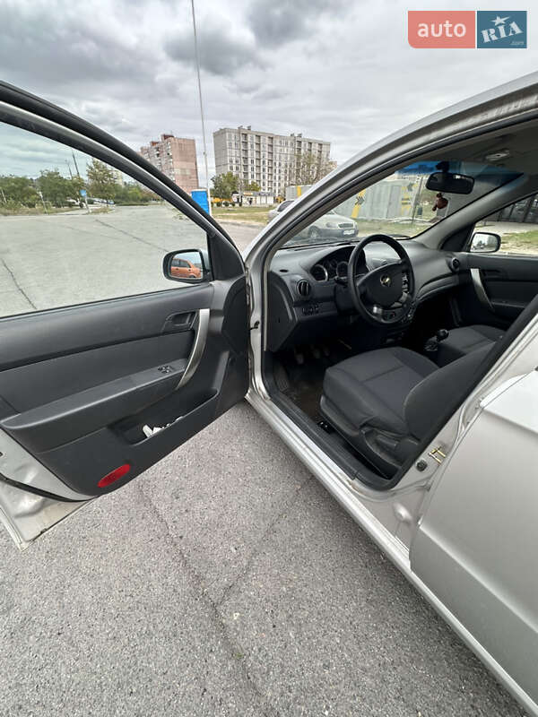 Седан Chevrolet Aveo 2006 в Запорожье