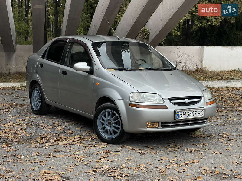Седан Chevrolet Aveo 2005 в 