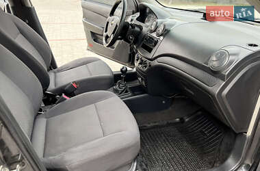 Седан Chevrolet Aveo 2008 в  фото 17 Седан Chevrolet Aveo 2008 в