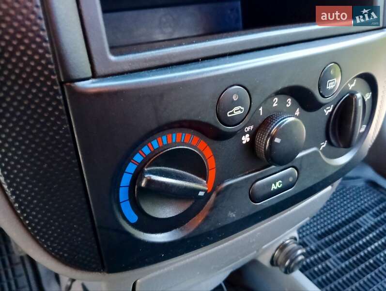 Седан Chevrolet Aveo 2005 в Раздельной фото 14 Седан Chevrolet Aveo 2005 в Раздельной