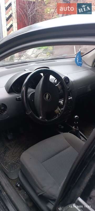 Седан Chevrolet Aveo 2005 в Фастове