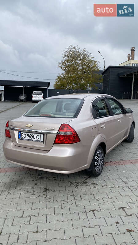 Седан Chevrolet Aveo 2008 в Тернополе