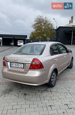 Седан Chevrolet Aveo 2008 в 