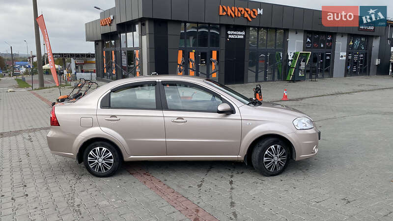 Седан Chevrolet Aveo 2008 в Тернополе