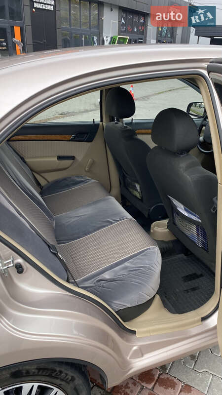 Седан Chevrolet Aveo 2008 в Тернополе