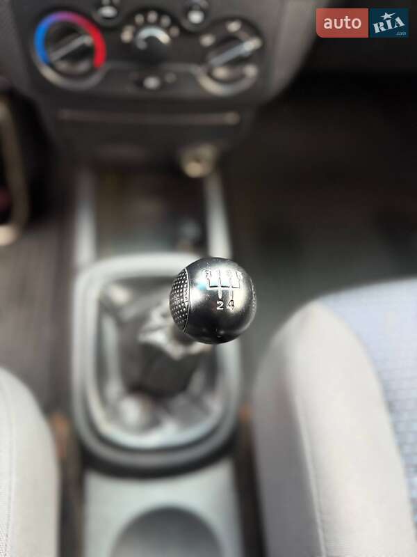 Хетчбек Chevrolet Aveo 2006 в Києві