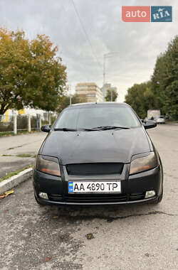 Хэтчбек Chevrolet Aveo 2007 в 