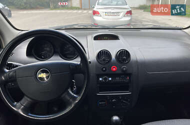 Хэтчбек Chevrolet Aveo 2007 в 