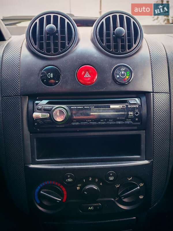Седан Chevrolet Aveo 2005 в Киеве