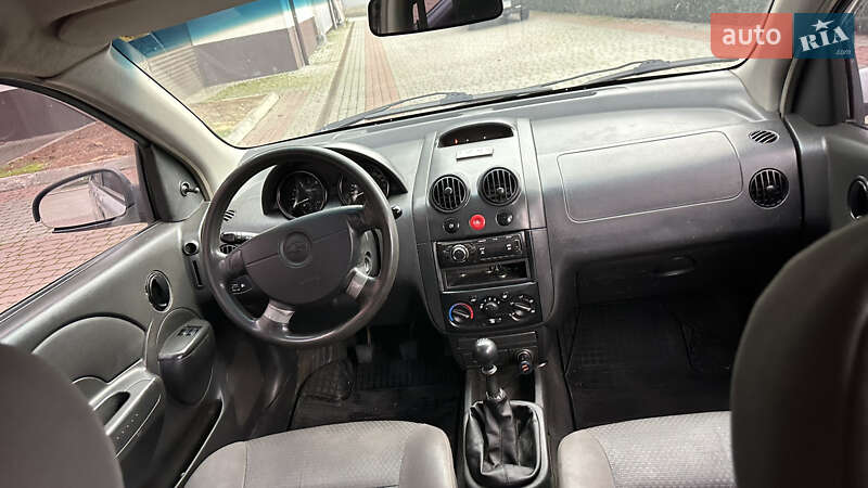 Седан Chevrolet Aveo 2005 в Могилев-Подольске фото 5 Седан Chevrolet Aveo 2005 в Могилев-Подольске